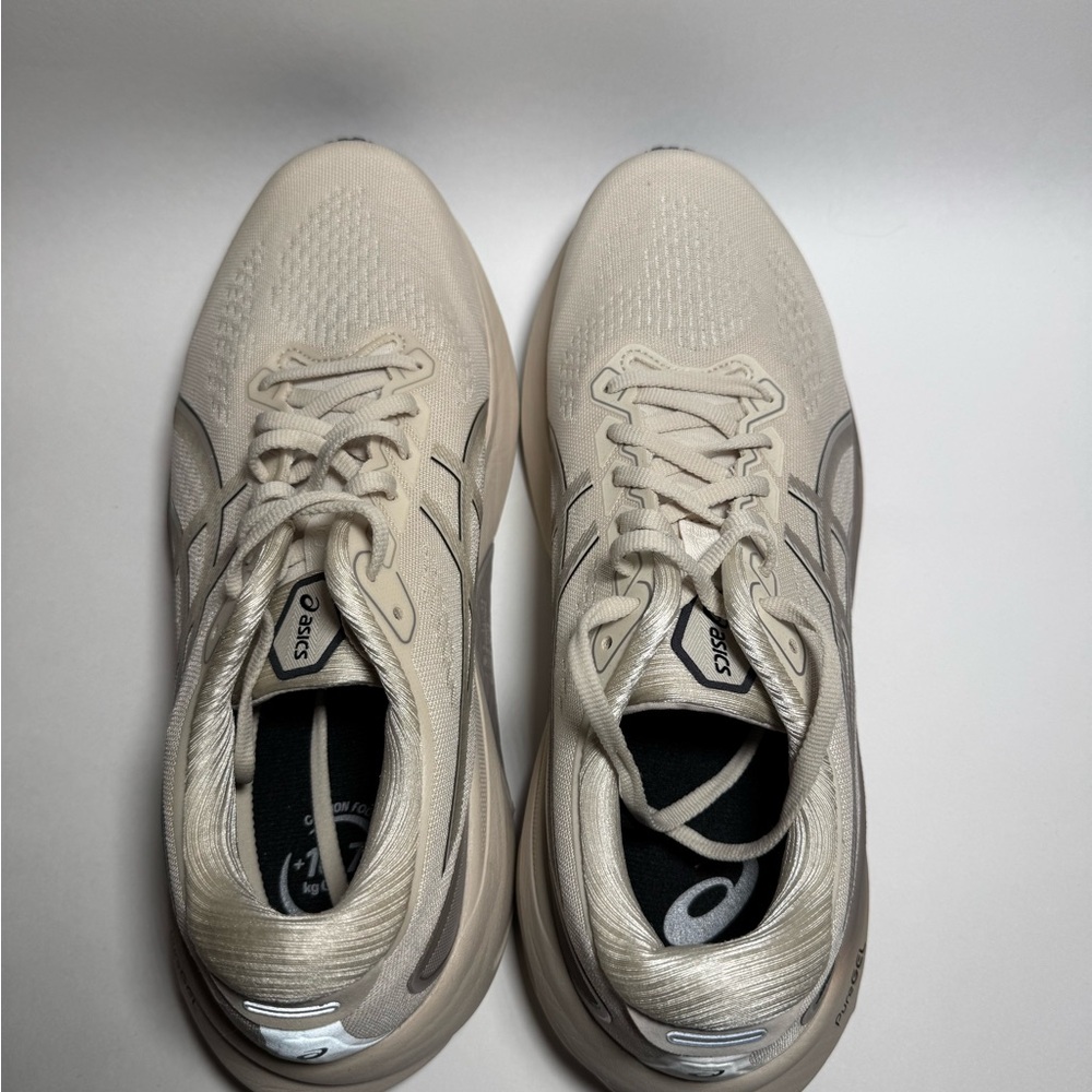ASICS Gel-Kayano 30 size 9.5 NEW